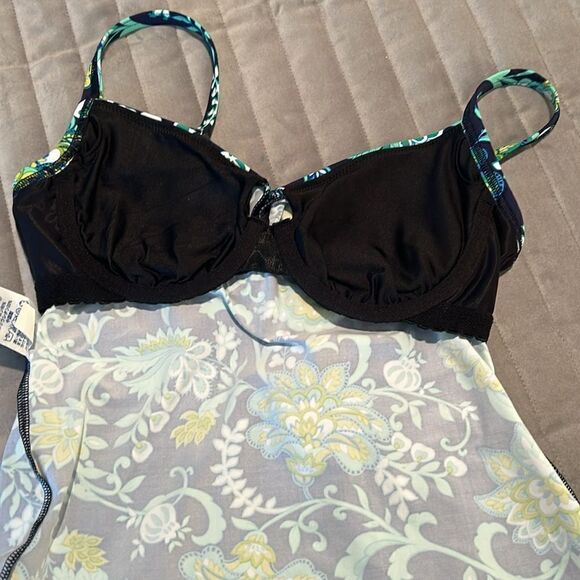 Lands End tankini swimsuit top size 2 - Picture 9 of 10